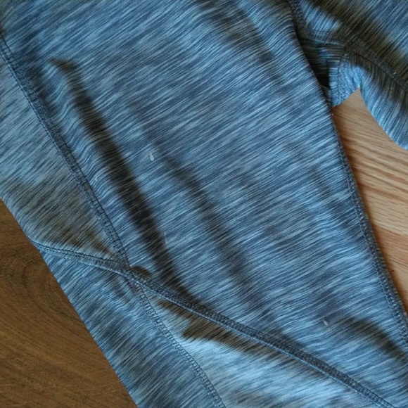 Workout capris - Picture 2 of 4